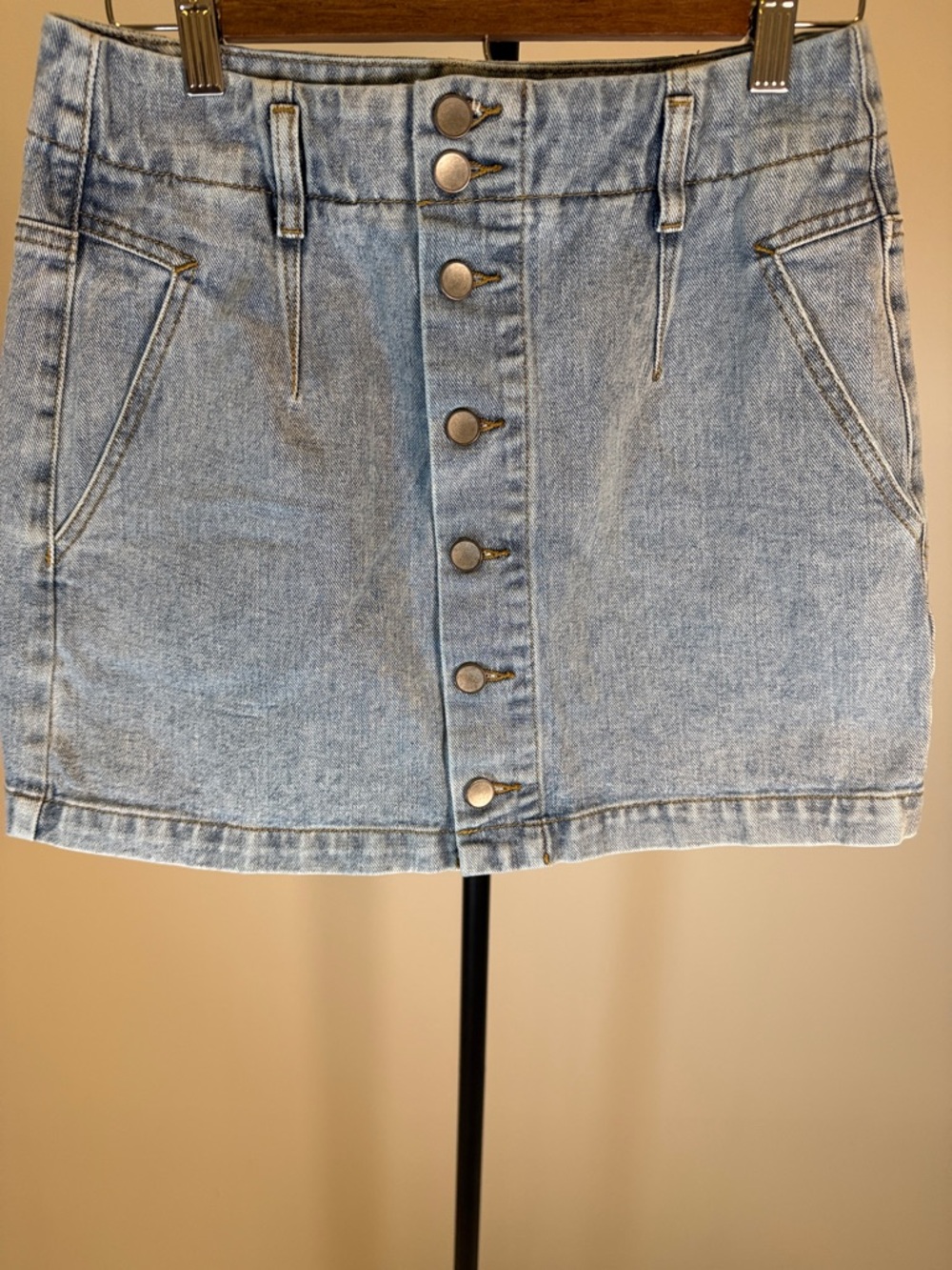 saltwater LUXE Light Blue Denim Button-Front Mini Skirt | Size M